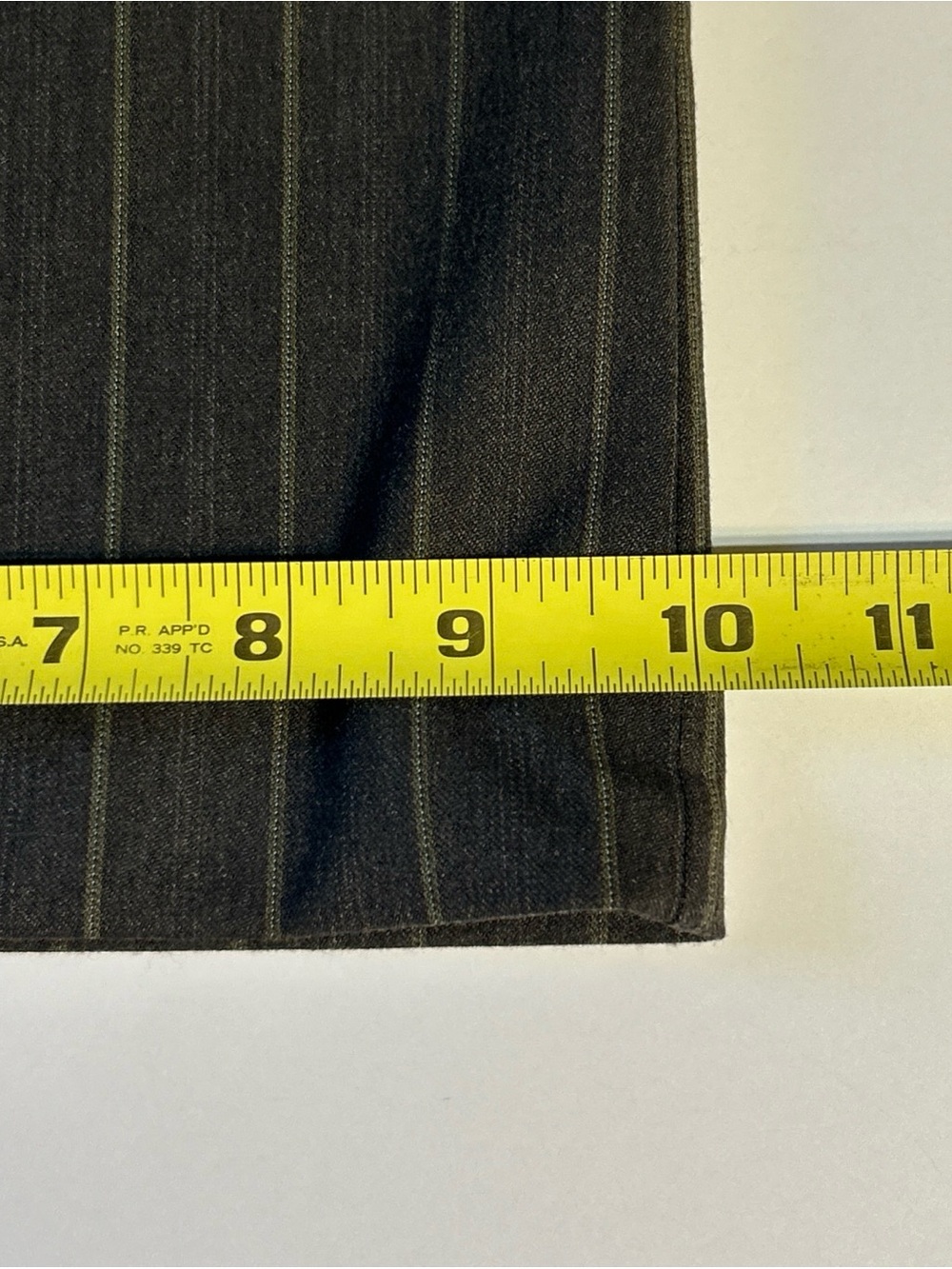 Chico woman’s  Gray Pinstripe Dress Pants 1.5short (US 10) stretch working girl - Picture 11 of 11